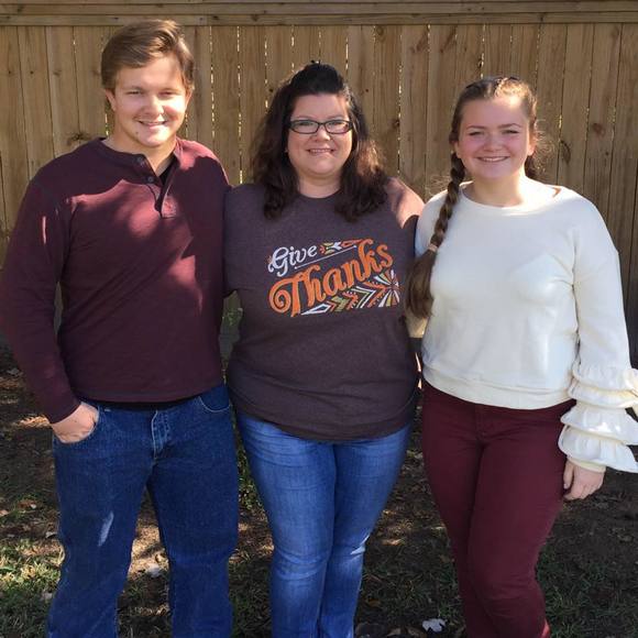 Meet your Posher, Mandy - Picture 1 of 1